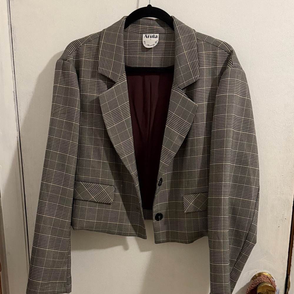 ARULA Women's Plaid Blazer in Gray and White